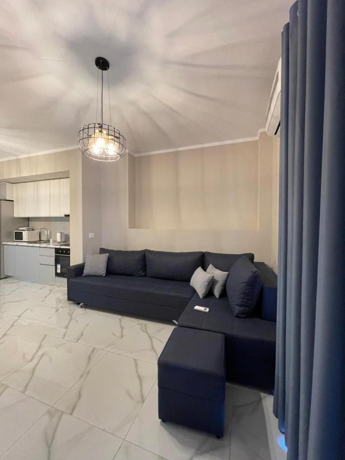 Modern Beachfront Apartments Саранда Экстерьер фото