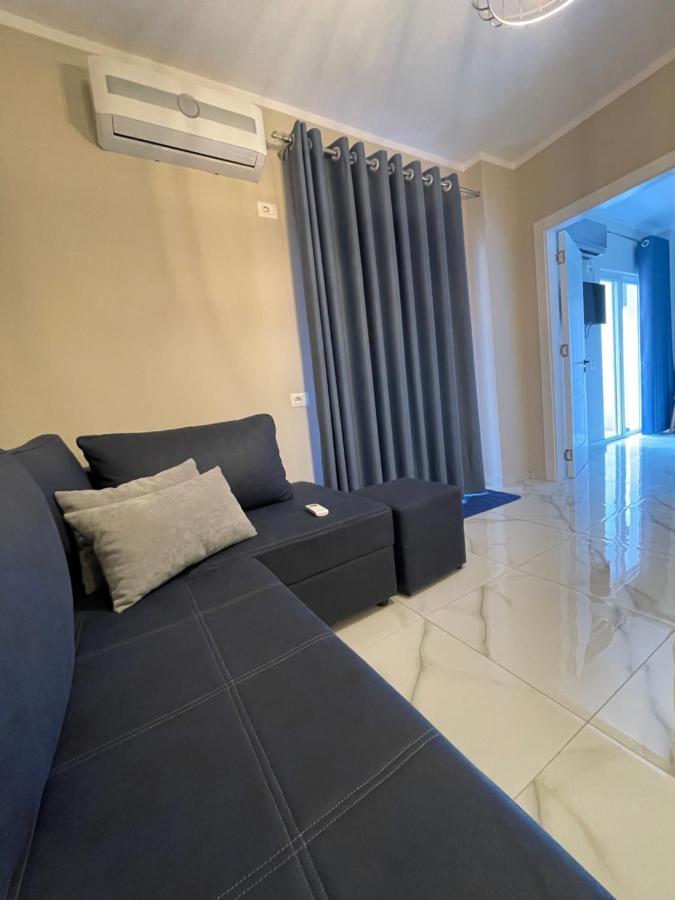 Modern Beachfront Apartments Саранда Экстерьер фото