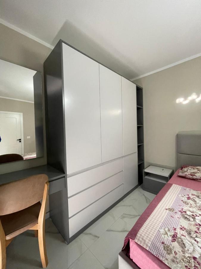 Modern Beachfront Apartments Саранда Экстерьер фото