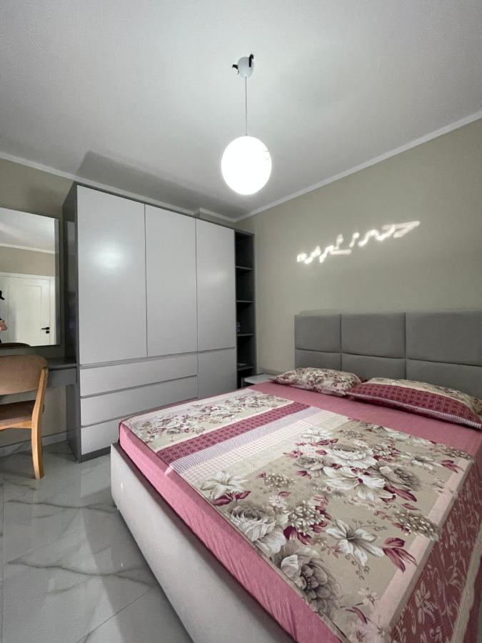 Modern Beachfront Apartments Саранда Экстерьер фото