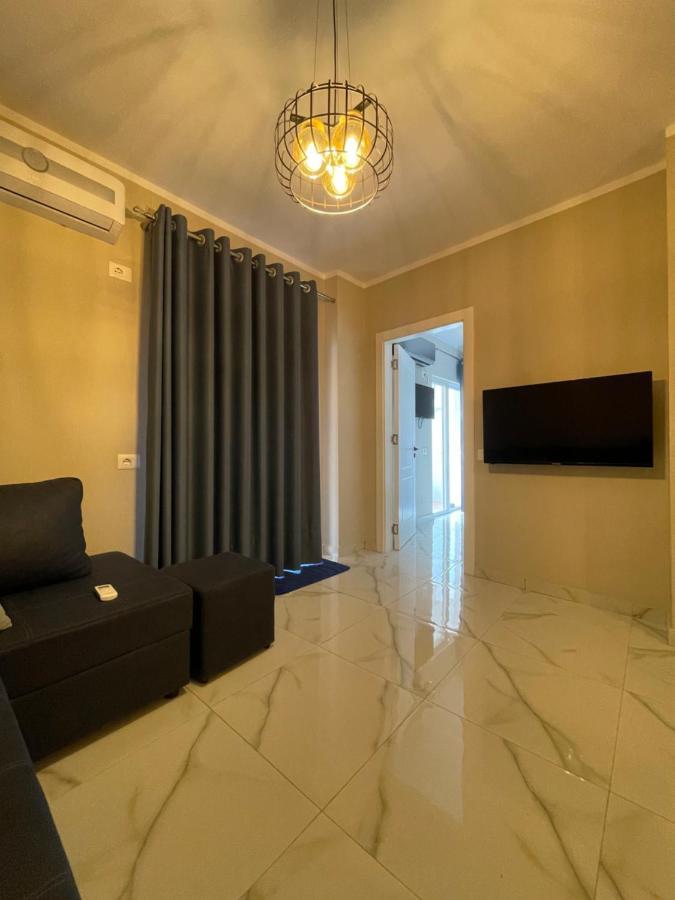 Modern Beachfront Apartments Саранда Экстерьер фото