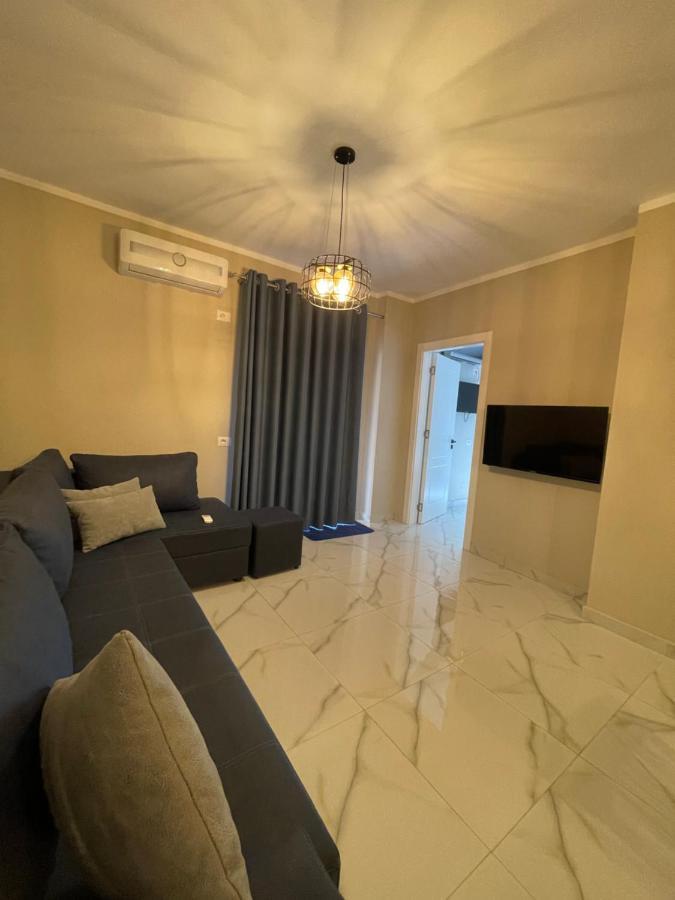Modern Beachfront Apartments Саранда Экстерьер фото
