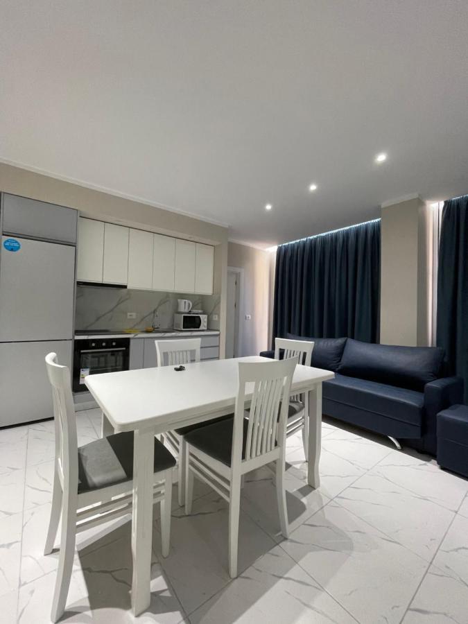 Modern Beachfront Apartments Саранда Экстерьер фото