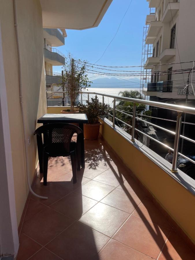 Modern Beachfront Apartments Саранда Экстерьер фото